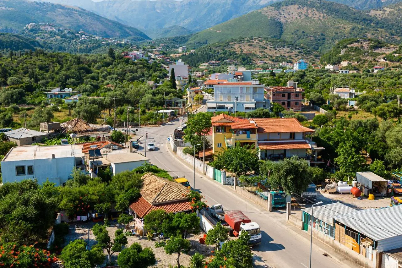 Central Sunset View Himare Apartment